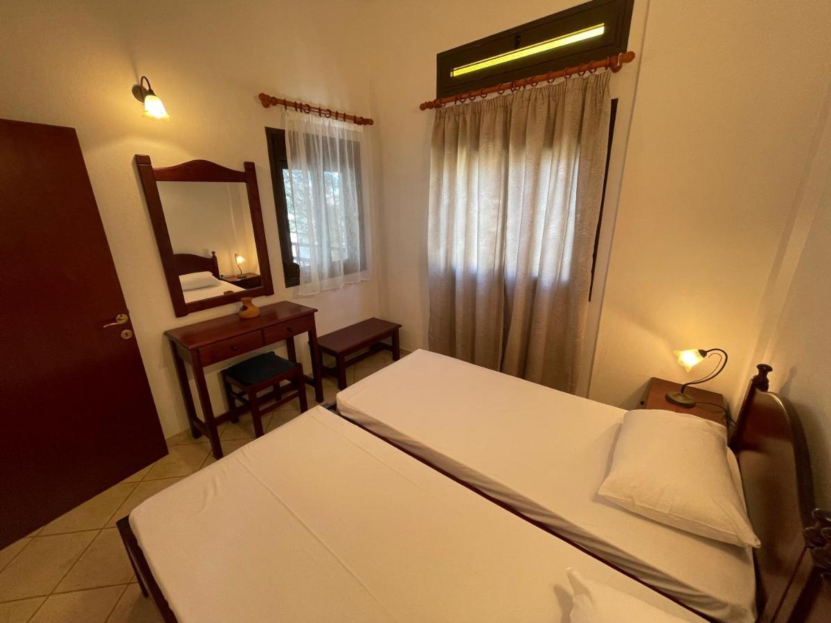 ניקיטי Galazia Akti Seaside Apartments מראה חיצוני תמונה
