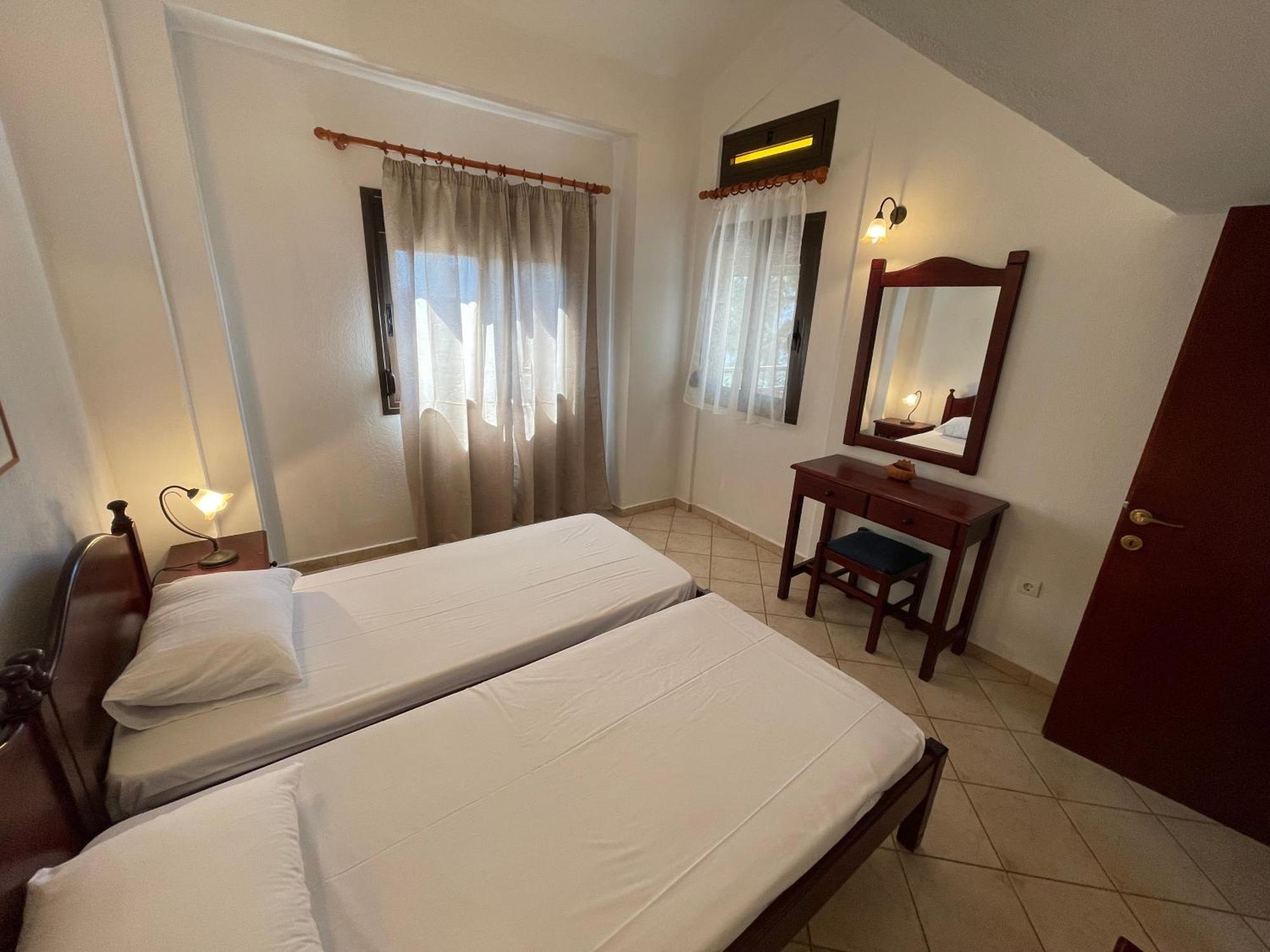 ניקיטי Galazia Akti Seaside Apartments מראה חיצוני תמונה
