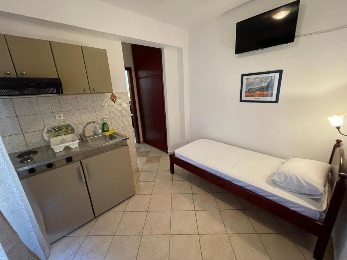 ניקיטי Galazia Akti Seaside Apartments מראה חיצוני תמונה